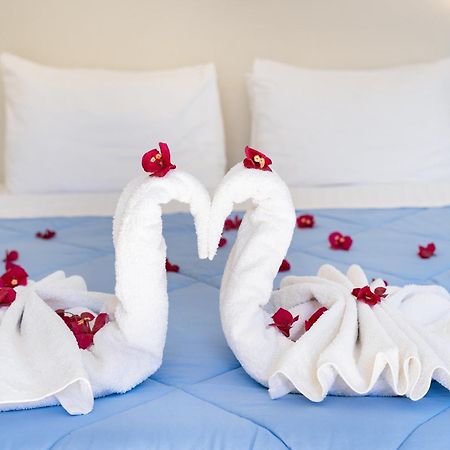 Aegean Blue Santorini Perissa Apartment Екстериор снимка