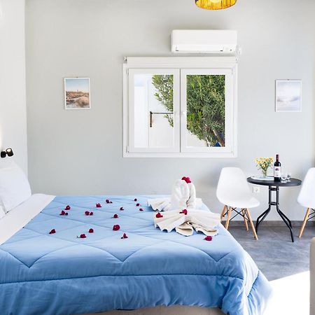 Aegean Blue Santorini Perissa Apartment Екстериор снимка