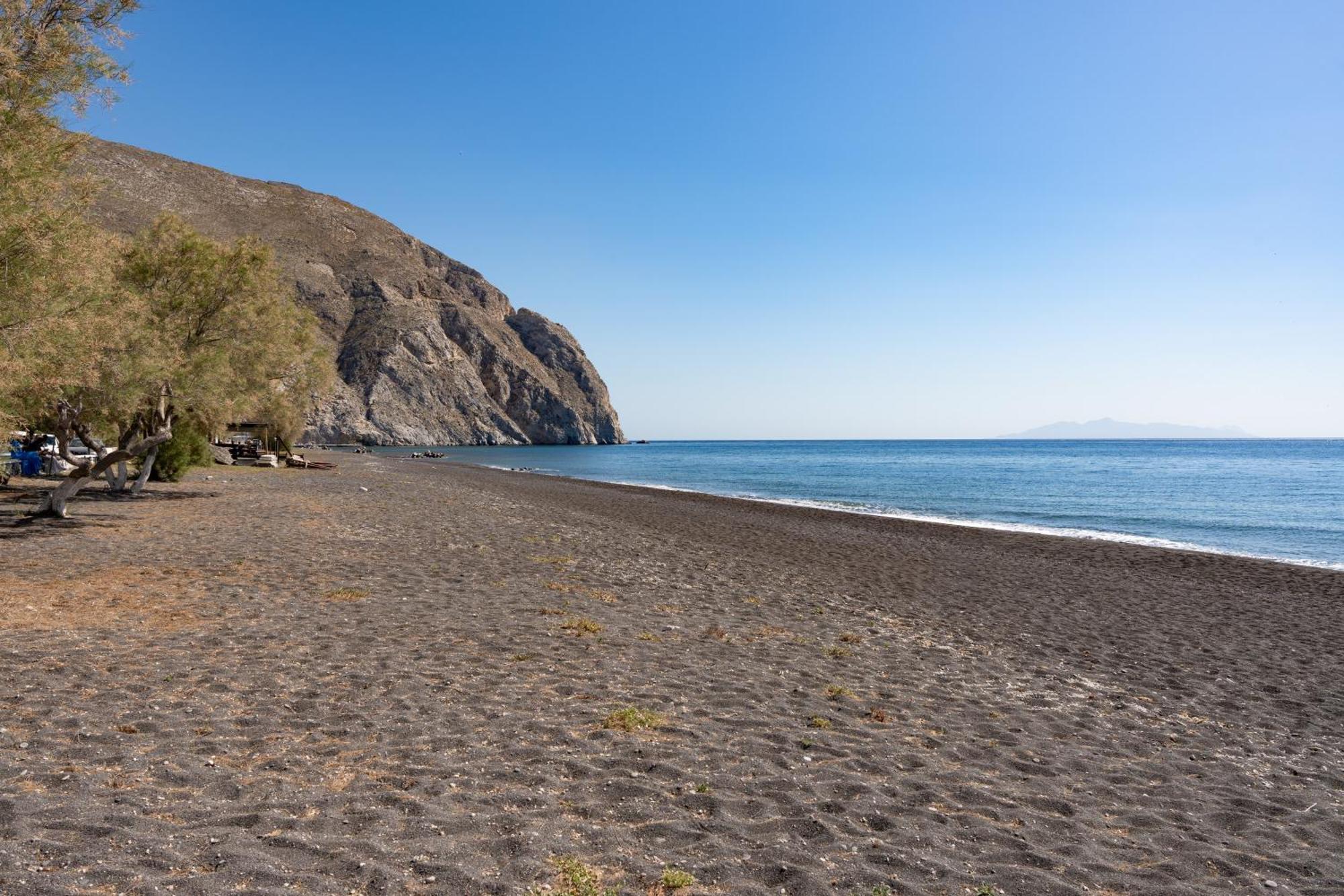 Aegean Blue Santorini Perissa Apartment Екстериор снимка